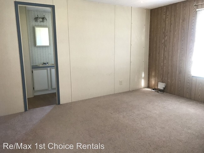 Foto del edificio - 2 br, 2 bath House - 2 Pine Rd.