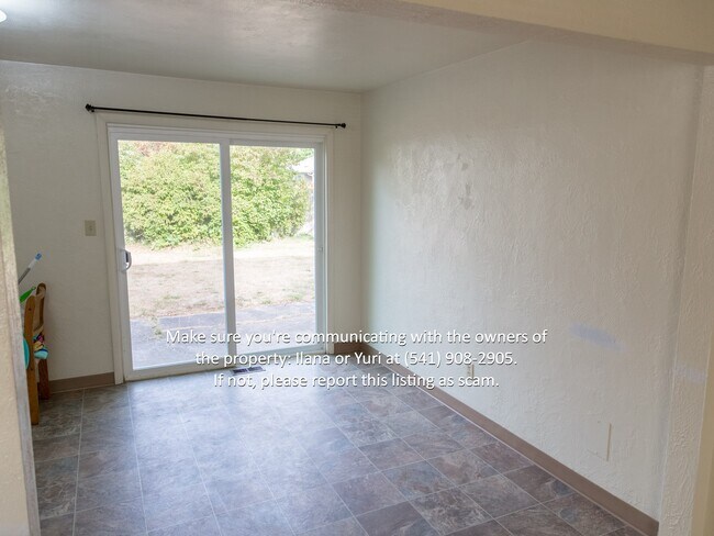 Foto del edificio - 1930 NW Kings Blvd