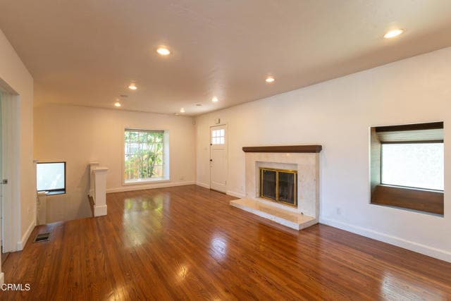 Building Photo - 854 Oneonta Dr