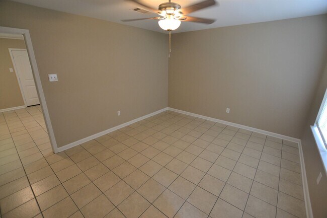 Building Photo - Must See!  Newly renovated, 3 bedroom, 2 b...