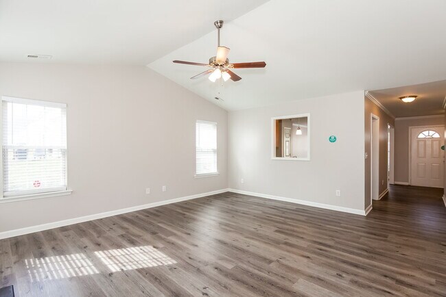 Building Photo - 6013 Spanish Moss Ln