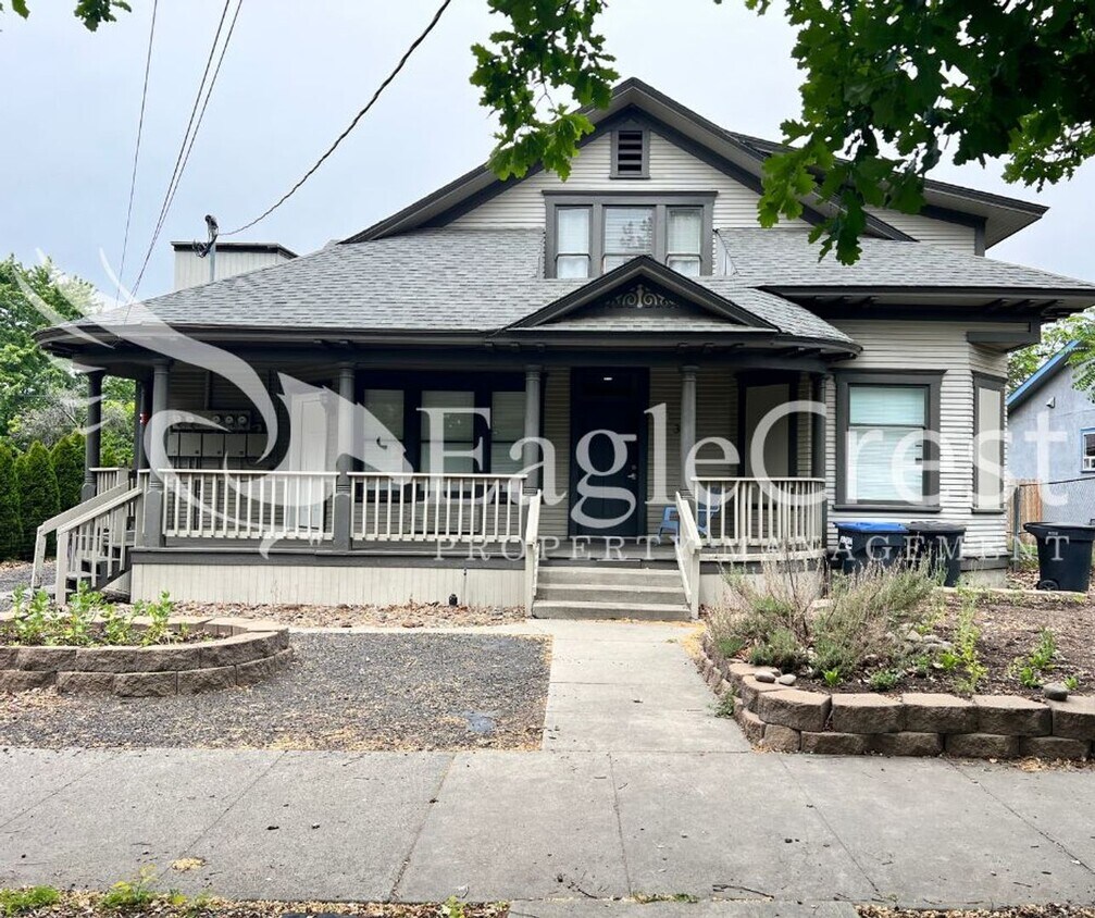 309 E Sumach St Unit 4, Walla Walla, WA 99362 Room for Rent in Walla