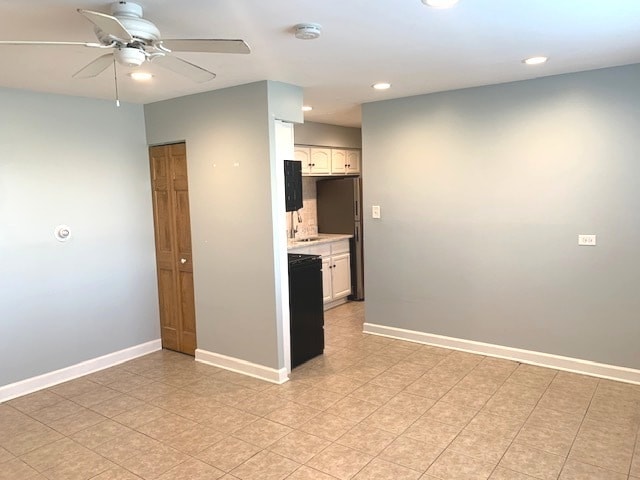 Building Photo - 7300 S 78th Ave