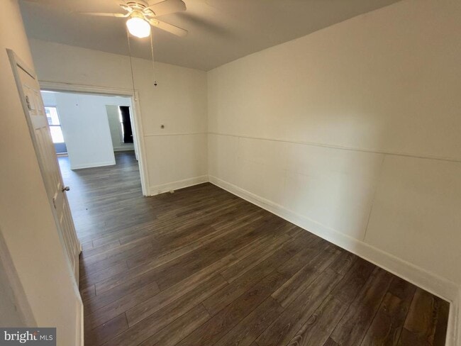 Foto del edificio - 513 E 41st St