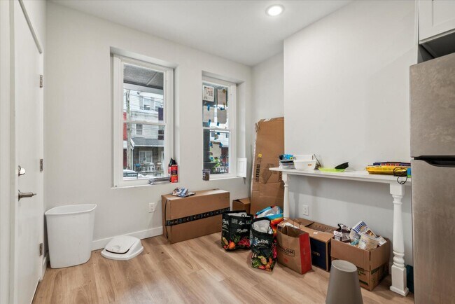 Foto del edificio - 649 N 33rd St