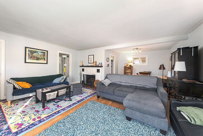 Foto del edificio - 5252 Lee Ave