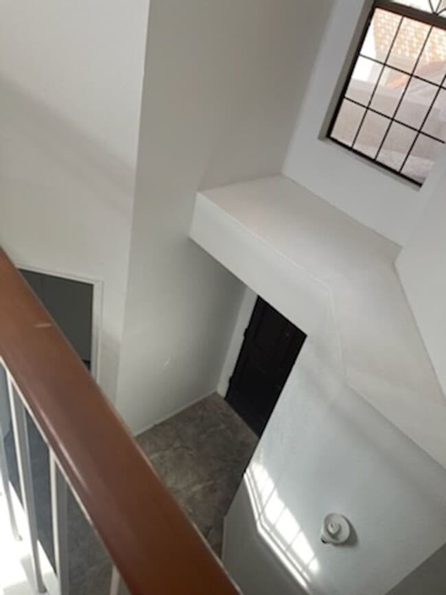 Building Photo - 2 bed 2.5 bath in Tempe