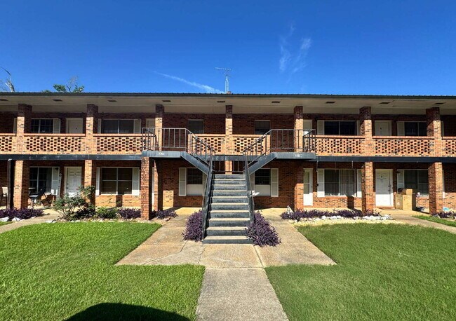 Foto del edificio - 205 Daniels St. -Midland City, AL 36350- apartment