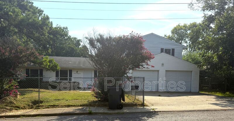 Foto principal - 722 Kitchen St