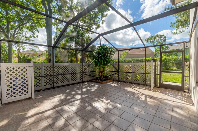 Foto del edificio - 31 Clinton Ct