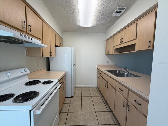 Foto del edificio - 2117 Citrus Blvd