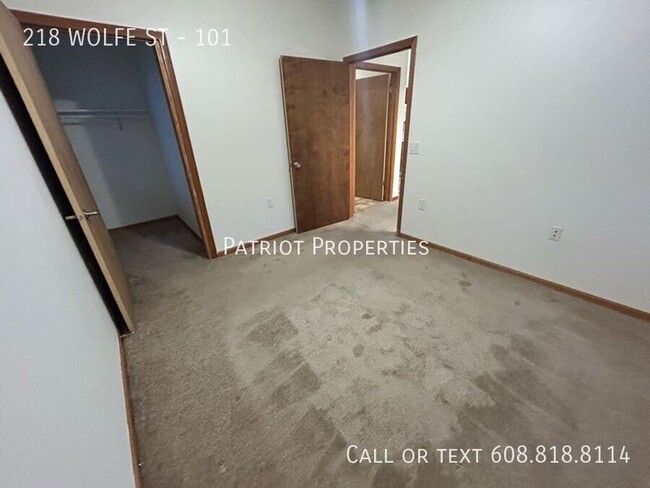 Foto del edificio - 1 BEDROOM/ 1 BATH APARTMENT IN OREGON, WI