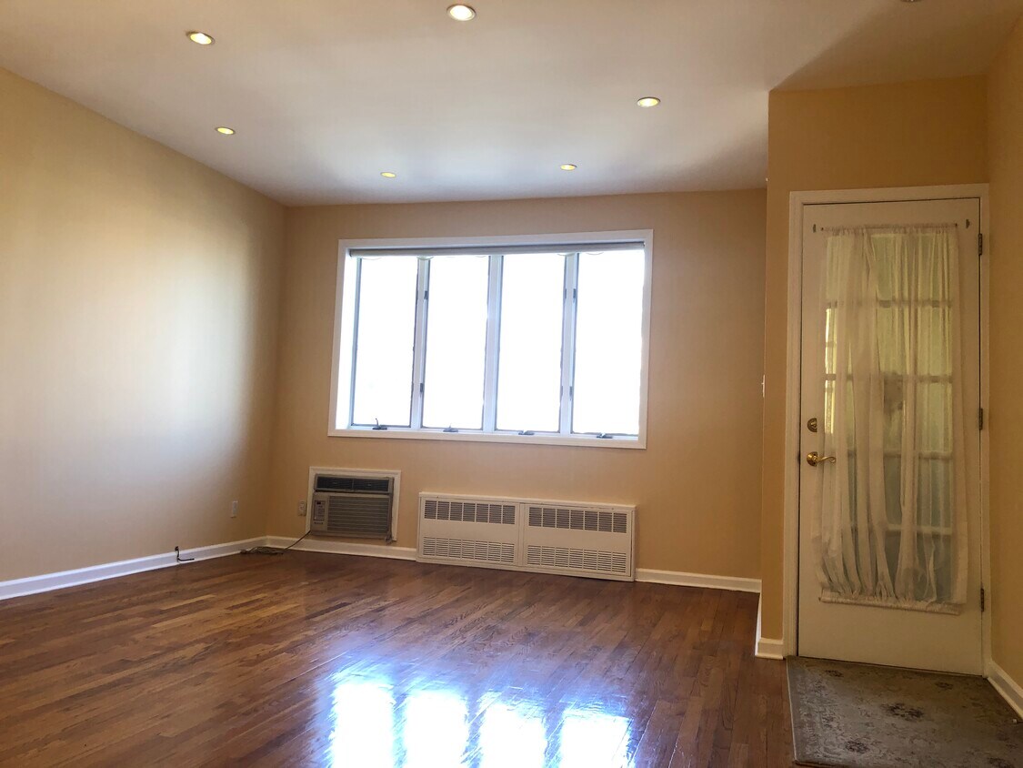 1258 70th St, Brooklyn, NY 11228 Townhome Rentals in Brooklyn NY