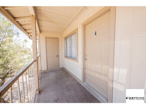 Building Photo - 127 S Outpost Rd