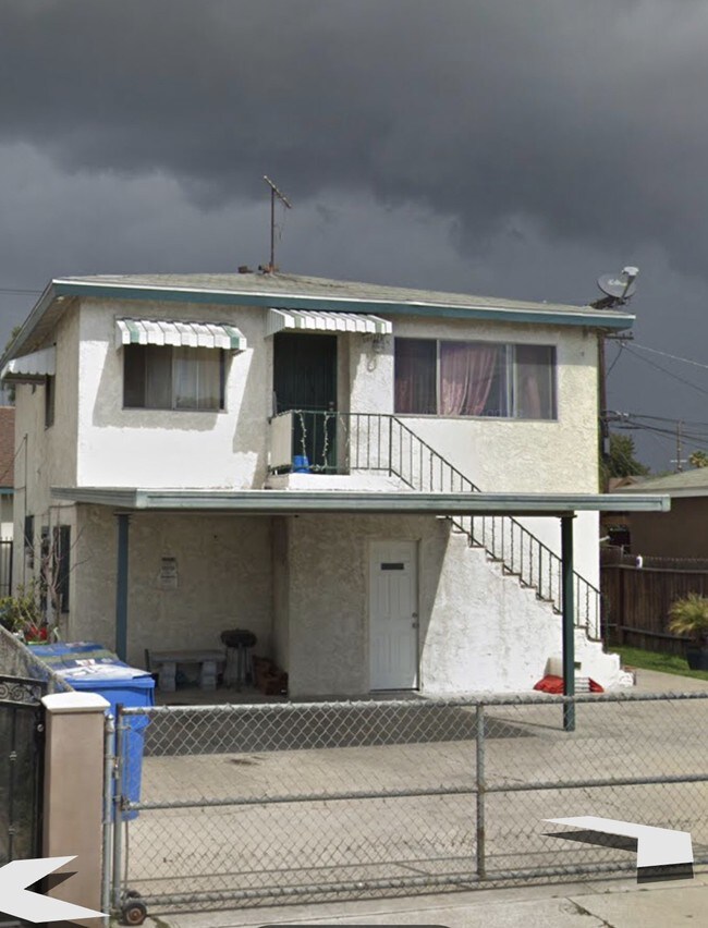 Building Photo - 1405 E Colon St
