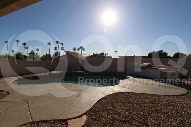 Foto del edificio - 3330 S Pine St