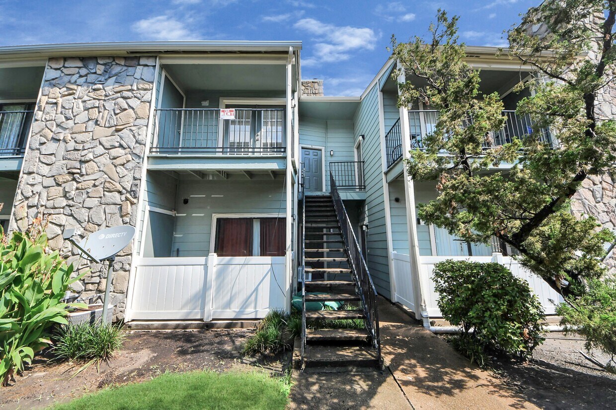 Foto principal - 3758 Tanglewilde St