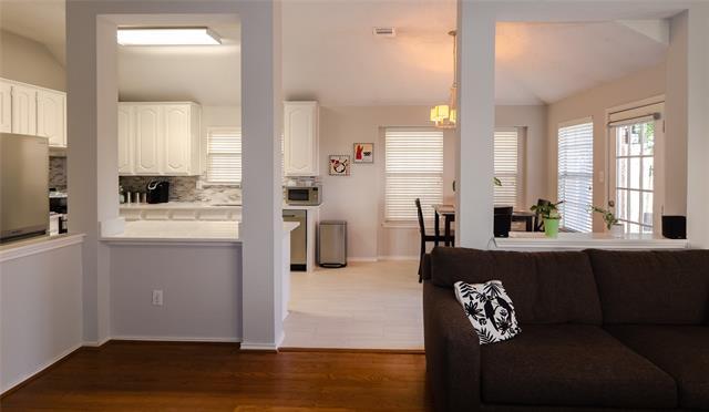 Foto del edificio - 18532 Shadow Ridge Dr