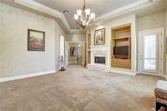 Building Photo - 204 Valiente St