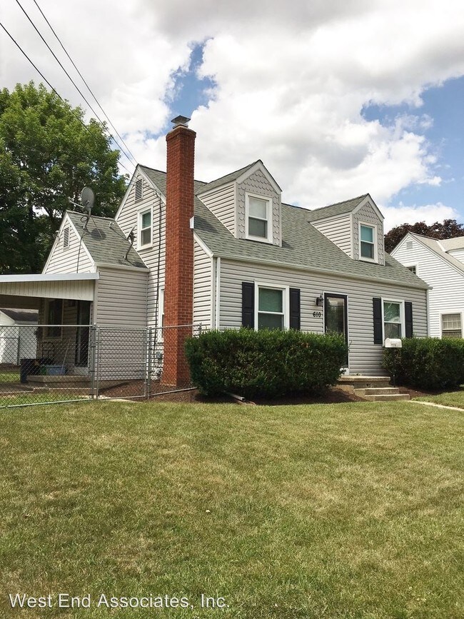Building Photo - 610 S Muhlenberg St