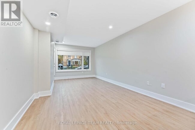 Building Photo - 119 Springfield Rd