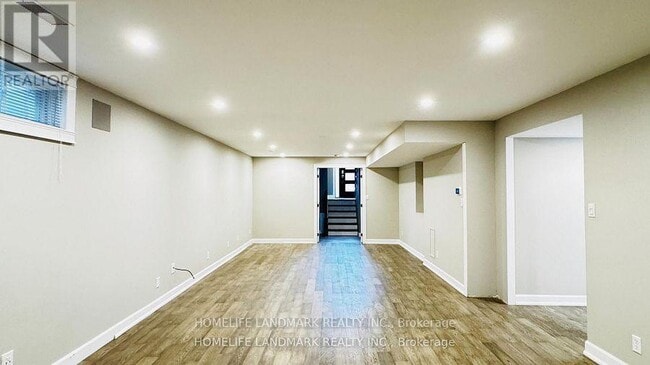 Building Photo - 26 Monique Crescent