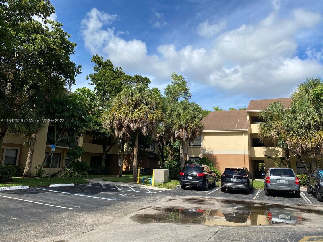 9999 Summerbreeze Dr Unit 710, Sunrise, FL 33322 Condo for Rent in