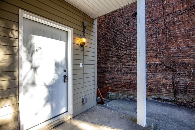 Photo - 1617 Westwood Ave Apartment