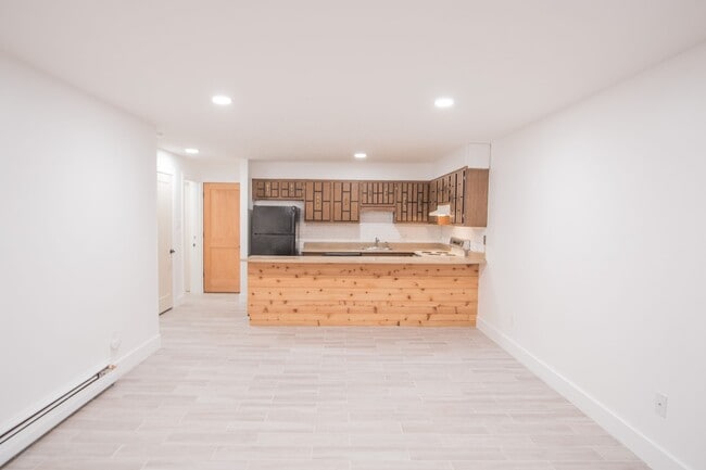 Building Photo - Dillon Valley West Condo-Beautifully Remodeled 2 Bedroom/2 Bath Unit w/Clubhouse, Pool & Hot Tub