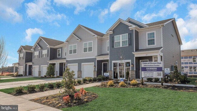 Building Photo - 200 HERMOSA Dr