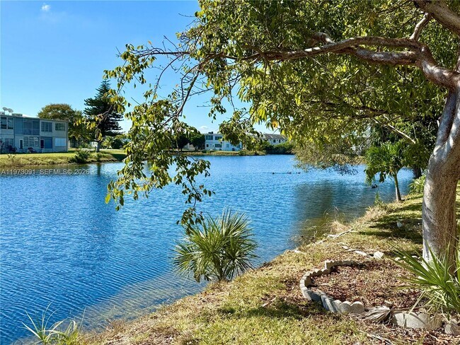 Foto del edificio - 160 NE 203rd Terrace