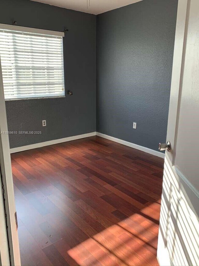 Foto del edificio - 27321 SW 140th Ct