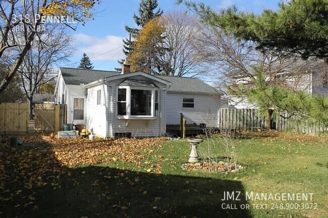 Building Photo - 318 Pennell-