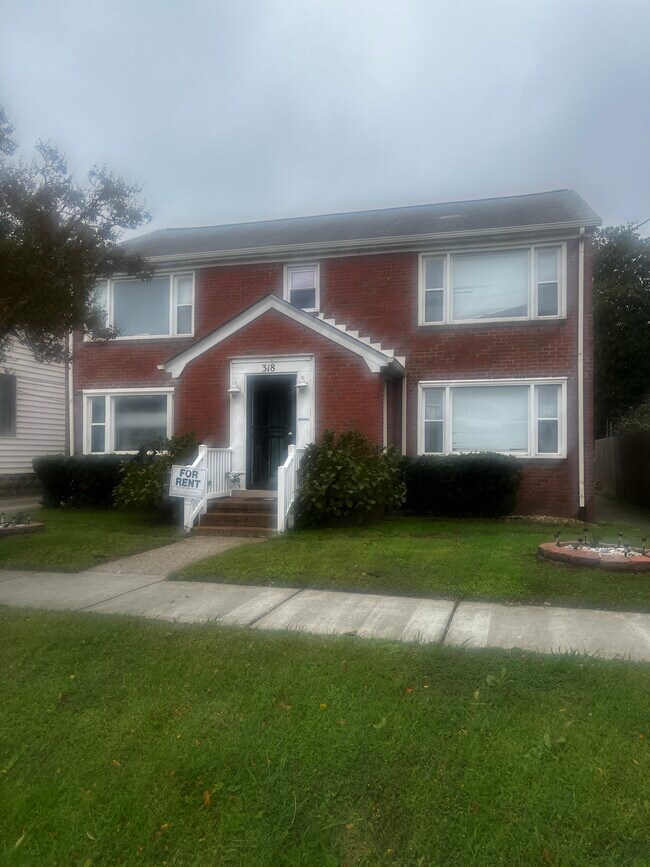 Foto del edificio - 318 16th St NE