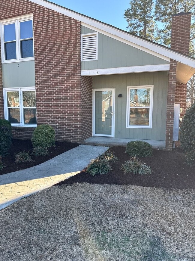 Building Photo - 3803 Chase Rd NW