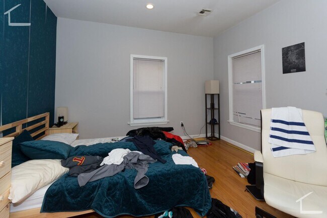 Building Photo - 43 Allston St