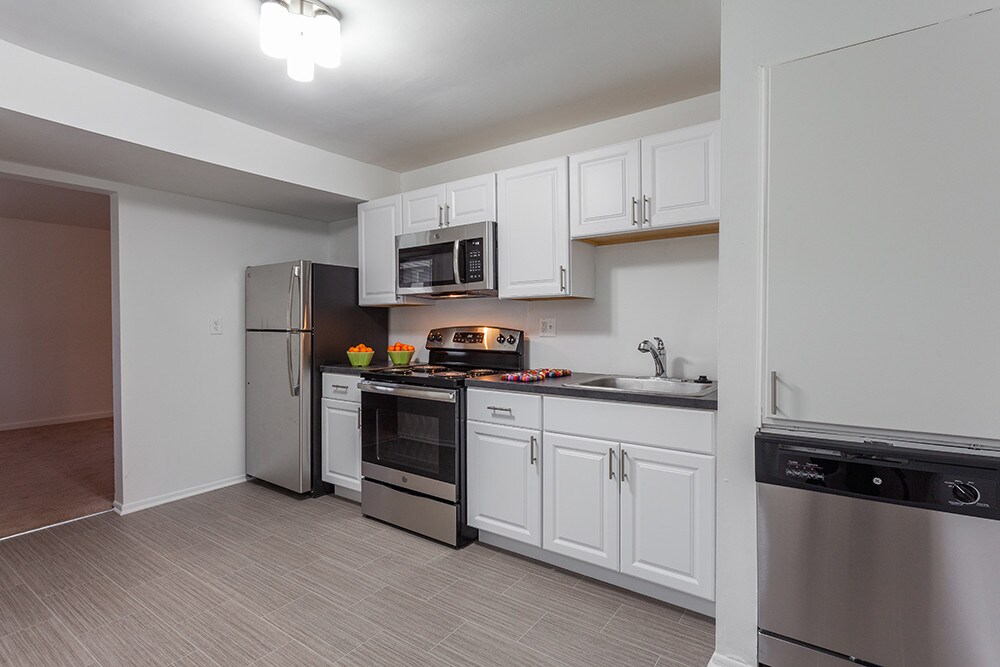 Lafayette Park Place Apartments Detroit, MI