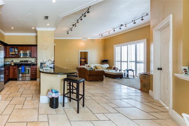 Foto del edificio - 7270 SW 88th St