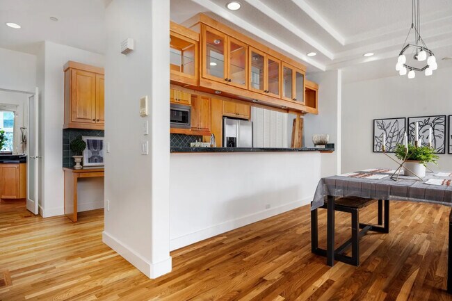 Foto del edificio - 852 SW Broadway Dr