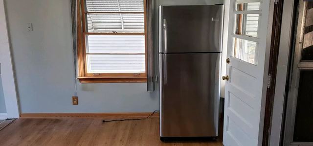 Foto del edificio - 18748 Wentworth Ave