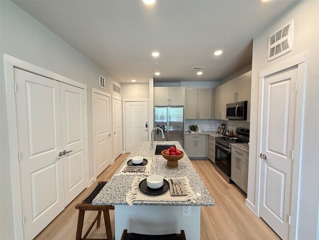 Foto del edificio - 1610 Campbell Rd