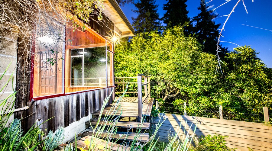 Primary Photo - Perfect cottage-style home in Berkeley Hil...