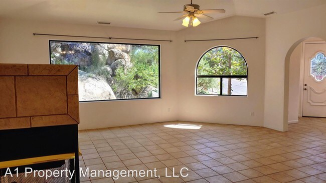 Building Photo - 2 br, 2 bath House - 629 Downer Trail Apt A