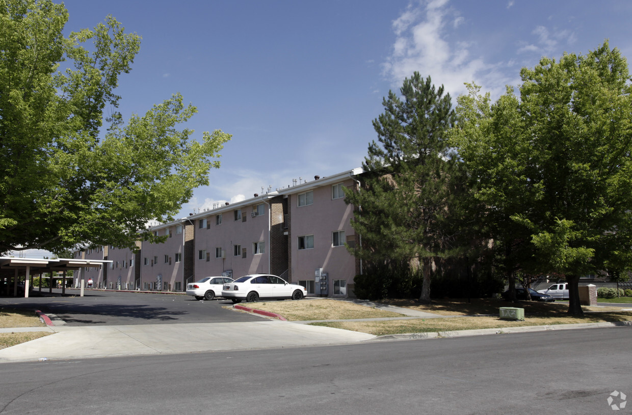 Building Photo - Cozy Apartments located in Salt Lake City!