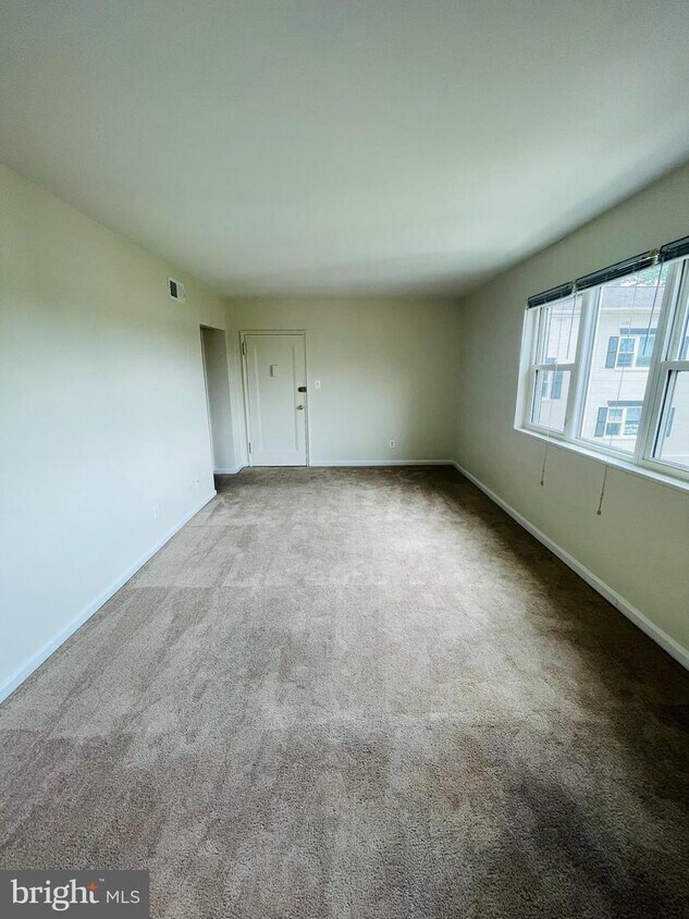 3045 Patrick Henry Dr Unit 301, Falls Church, VA 22044 Condo for Rent in Falls Church, VA