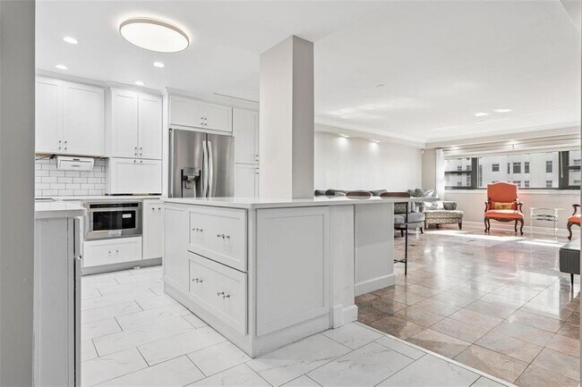 Foto del edificio - 4141 Bayshore Blvd