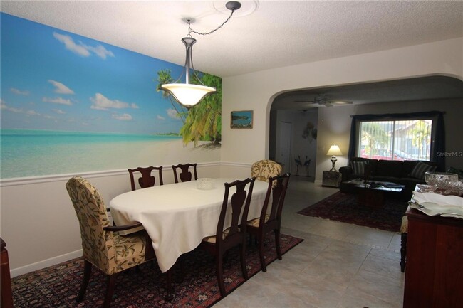 Foto del edificio - 1207 Lakehouse Ct