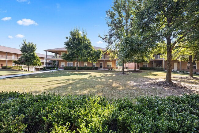 Foto del edificio - 2619 N Quality Ln