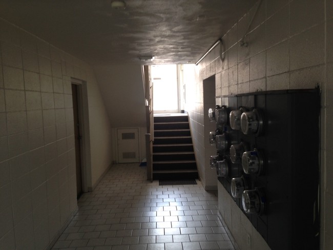 Interior Photo - 268 Meadow Dr