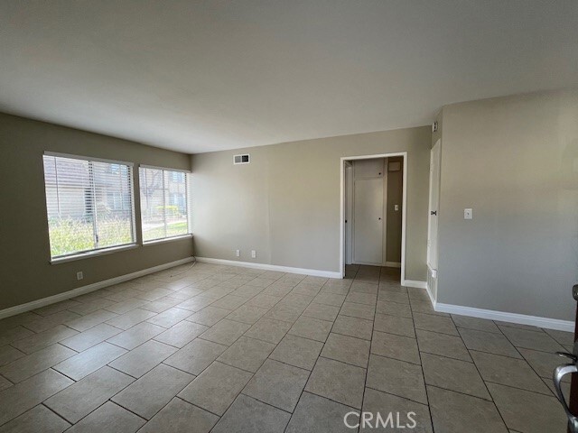 Foto del edificio - 8652 Avon Cir